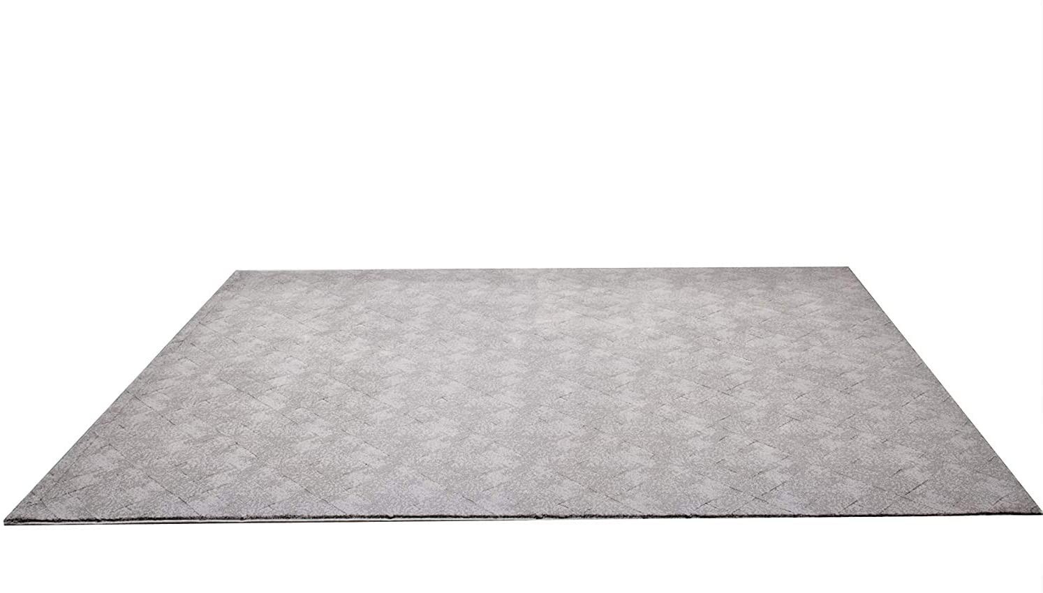 8" X 11" Gray Distressed Diamonds Area Rug