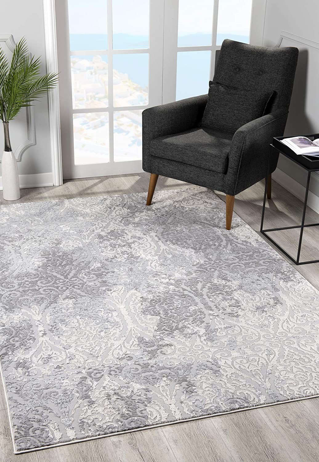5" X 8" Cream And Gray Tinted Ogee Pattern Area Rug