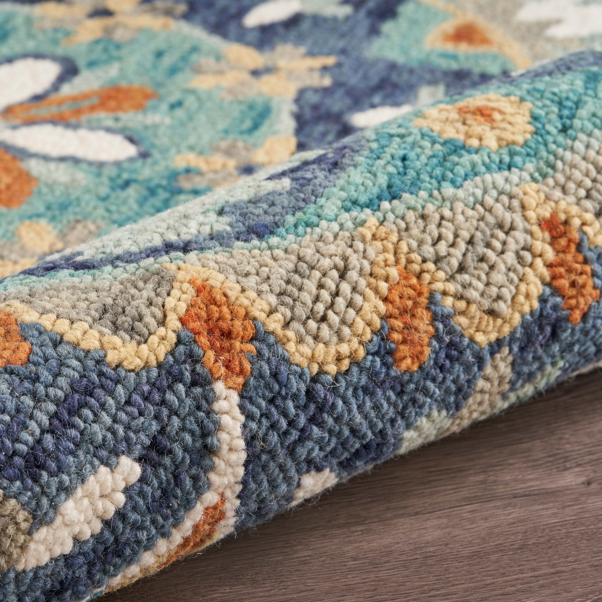6" Blue And Green Round Wool Floral Hand Tufted Area Rug