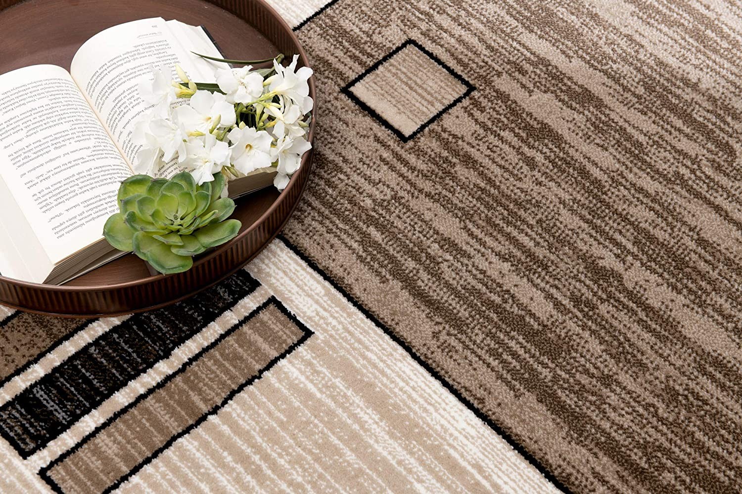 2" X 4" Beige Abstract Dhurrie Area Rug