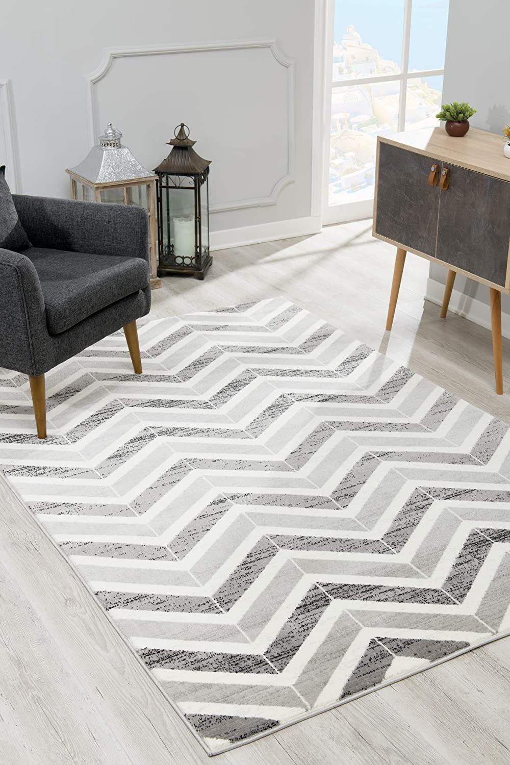 5" X 8" Gray Chevron Dhurrie Area Rug