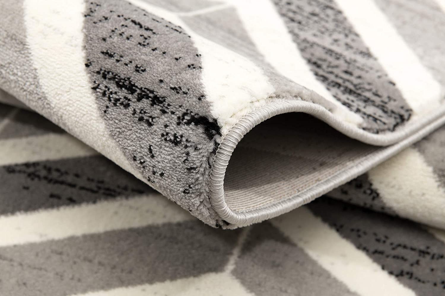 8" X 11" Gray Chevron Dhurrie Area Rug