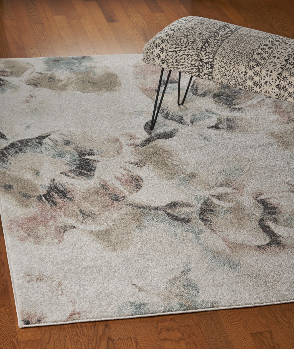 8" X 10" Ivory Soft Floral Artwork Area Rug