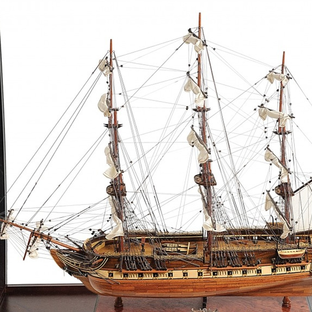 39 Wood Brown 1797 USS constitution Large Table Top Display case Hand Painted Decorative Boat