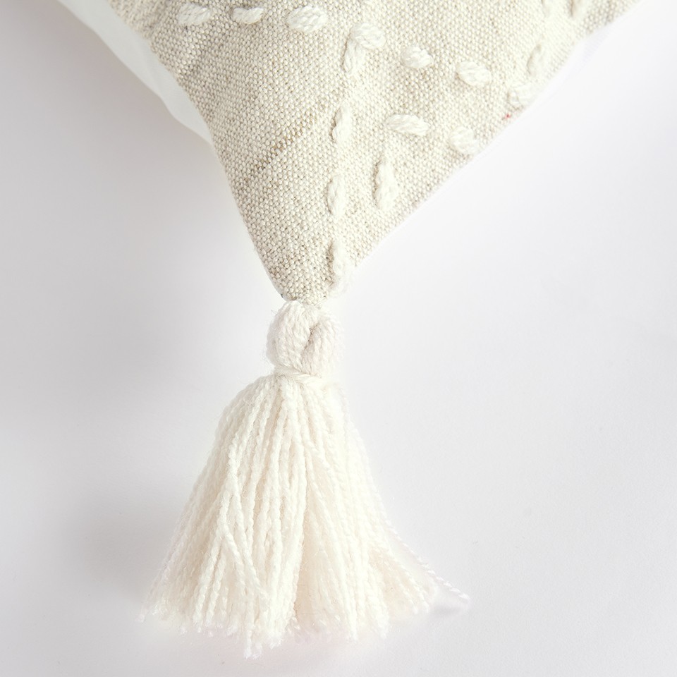 20" Ivory Herringbone Cotton Throw Pillow With Tassles