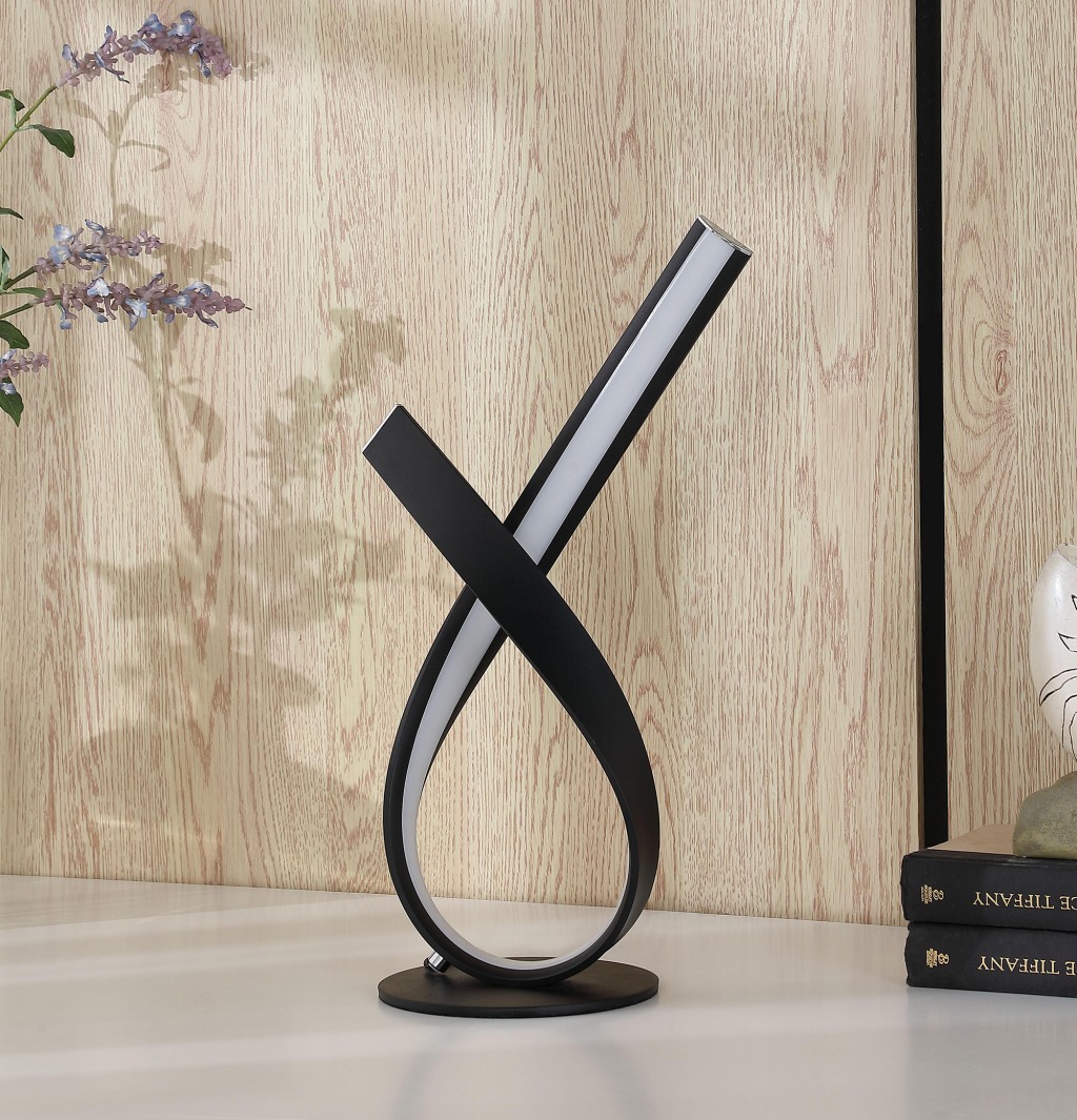 17 Black Abstract Ribbon Metal Lamp With Uv Light