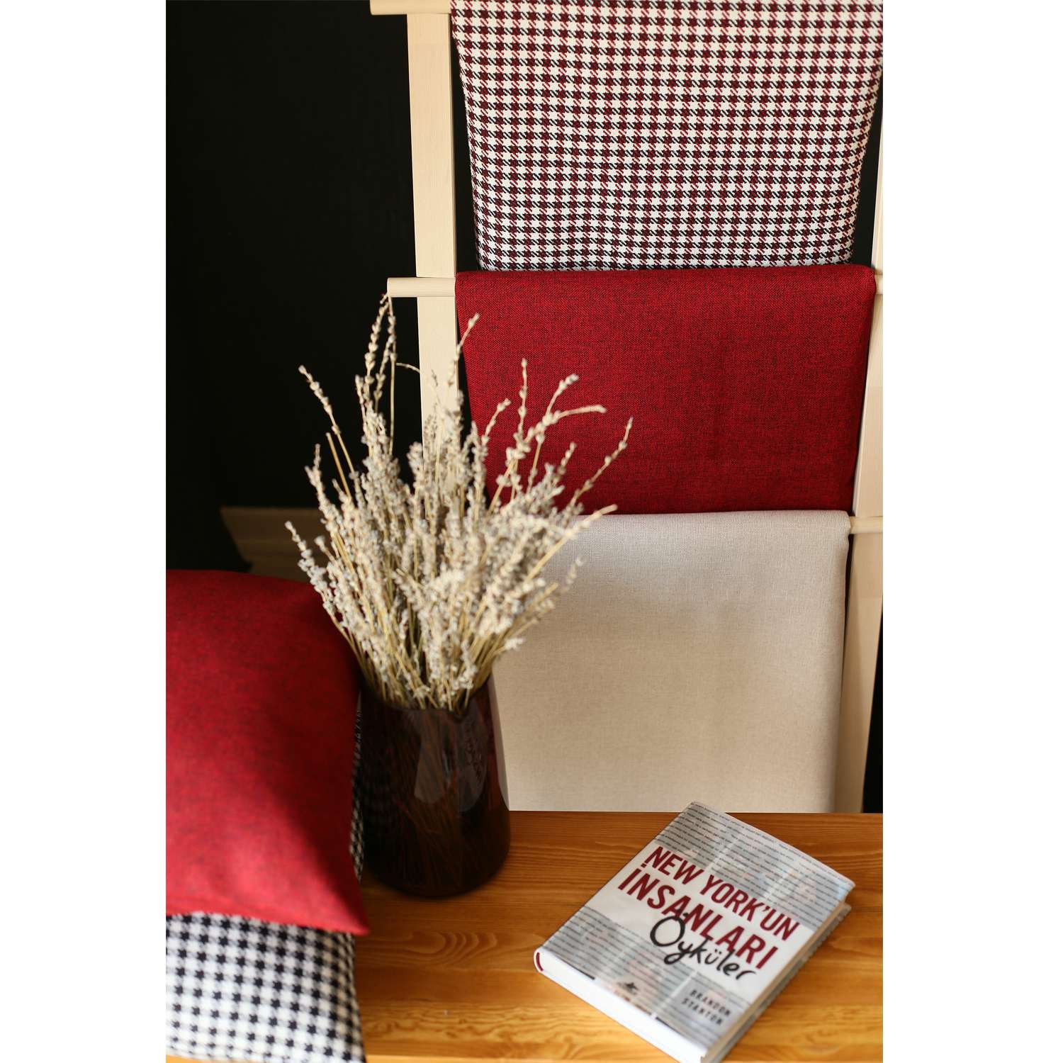 12" X 20" Black And Red Houndstooth Zippered Handmade Polyester Lumbar Pillow Cover