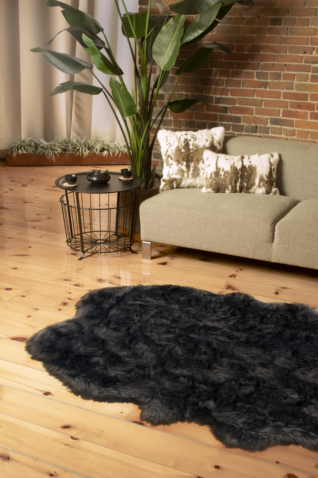 4" X 6" Grey Faux Fur Washable Non Skid Area Rug