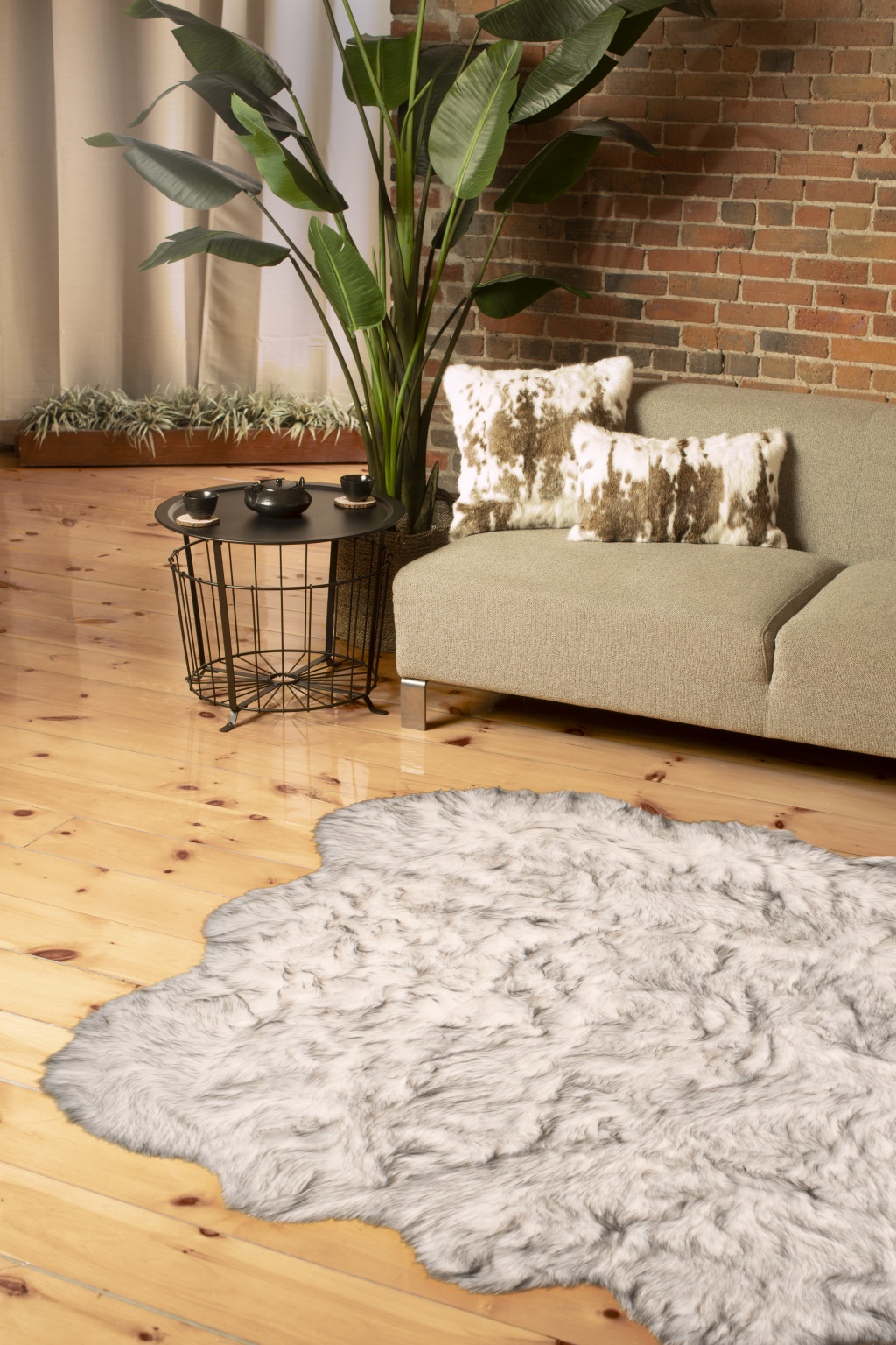 5" X 6" Grey Ombre Faux Sheepskin Non Skid Area Rug