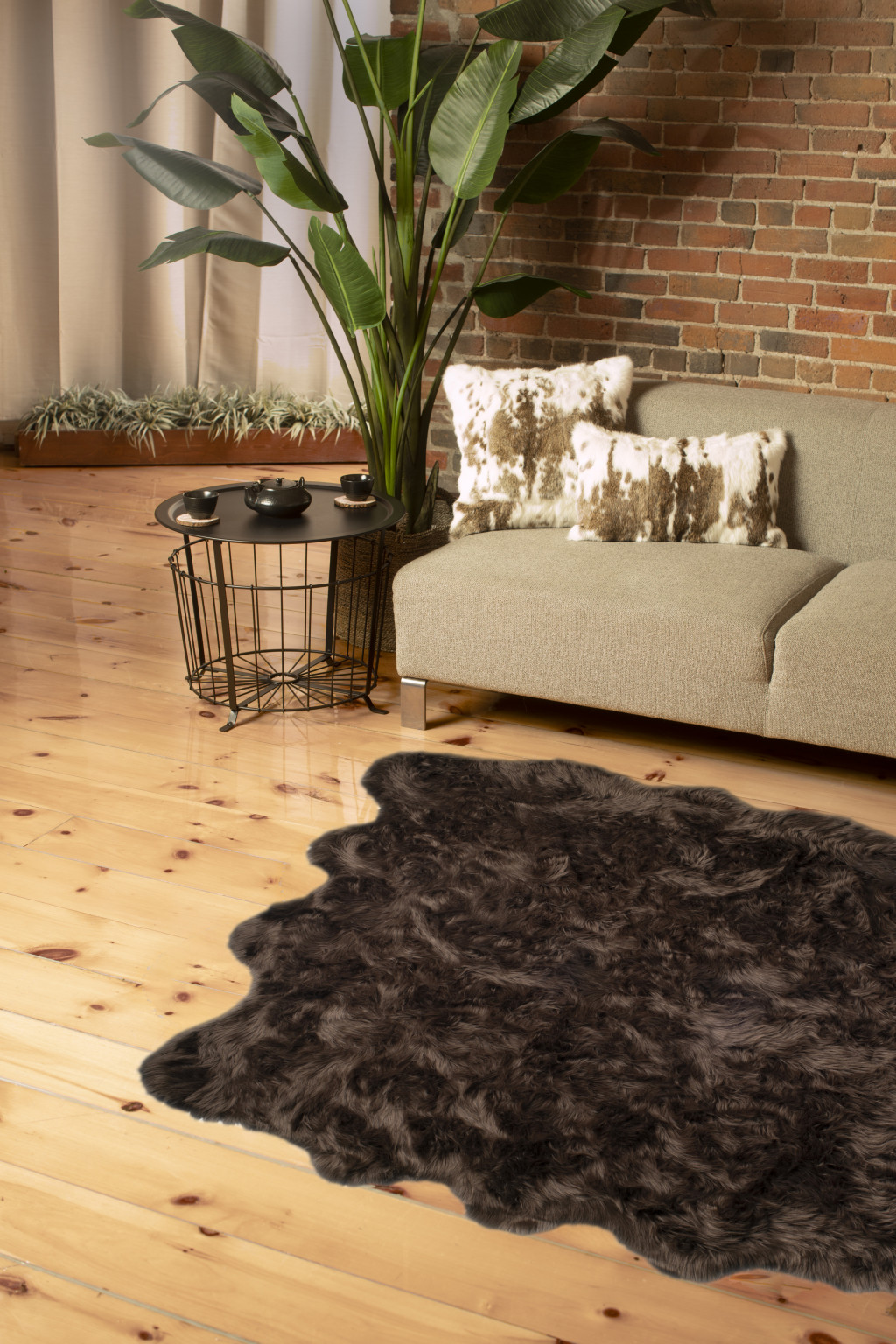 6" X 6" Chocolate Faux Fur Washable Non Skid Area Rug