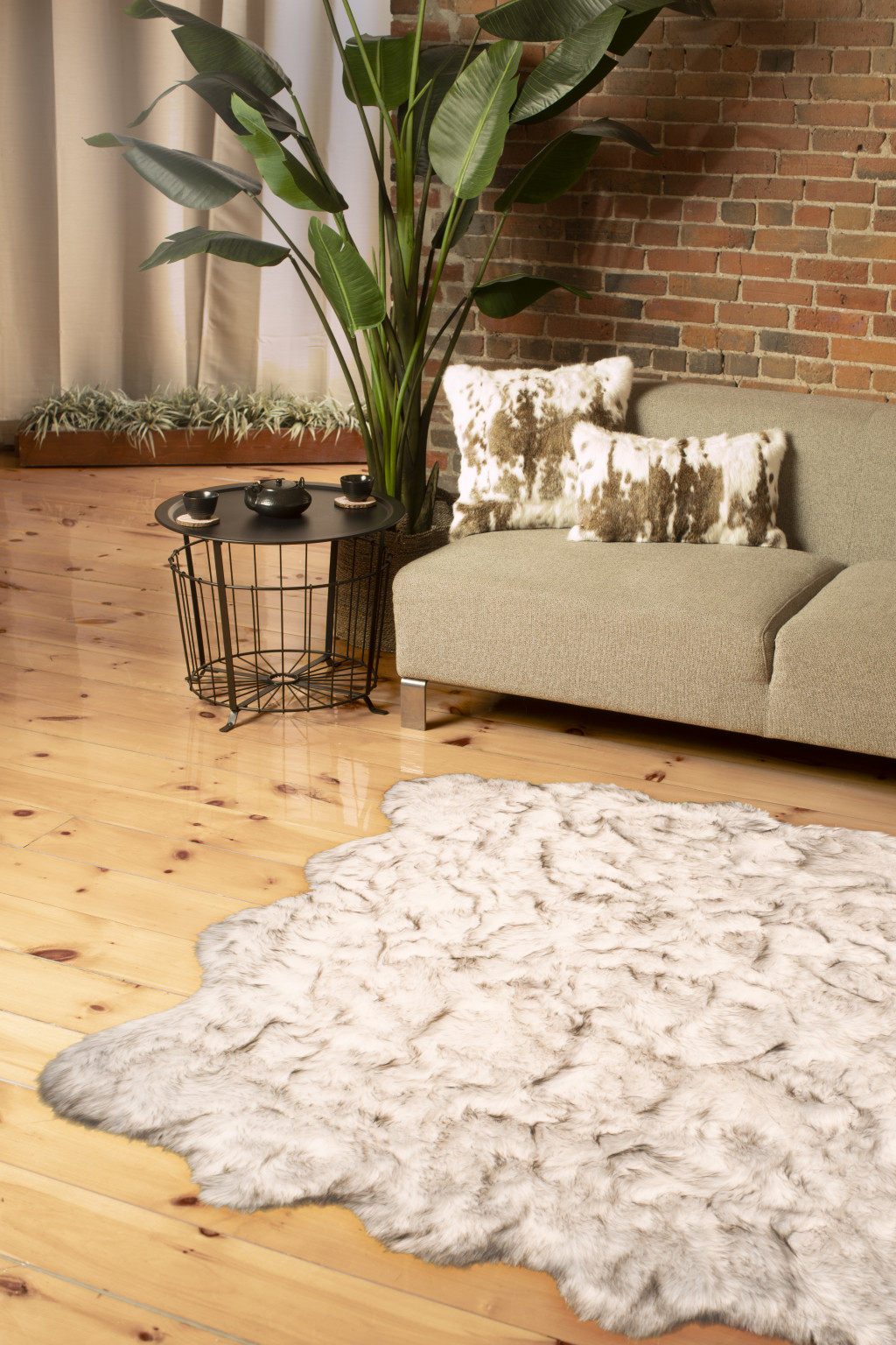 6" X 6" Ombre Chocolate Faux Fur Washable Non Skid Area Rug