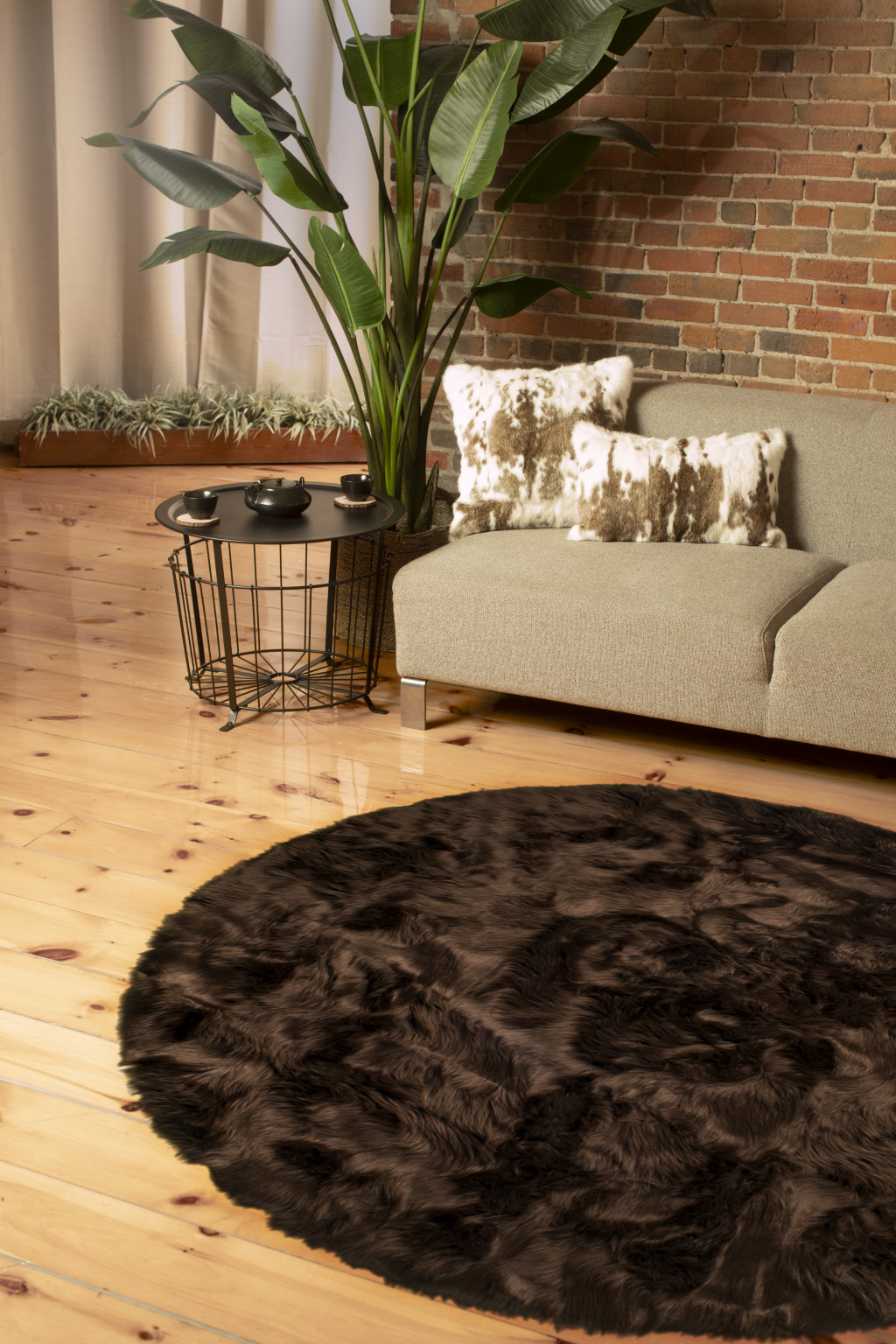 6" X 6" Chocolate Round Faux Fur Washable Non Skid Area Rug