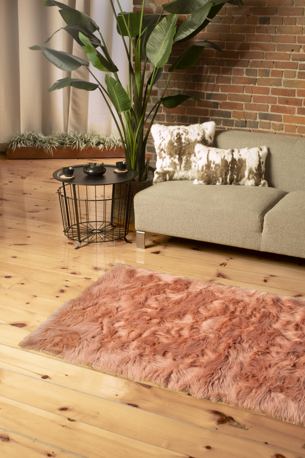 3" X 5" Dusty Rose Faux Fur Non Skid Area Rug