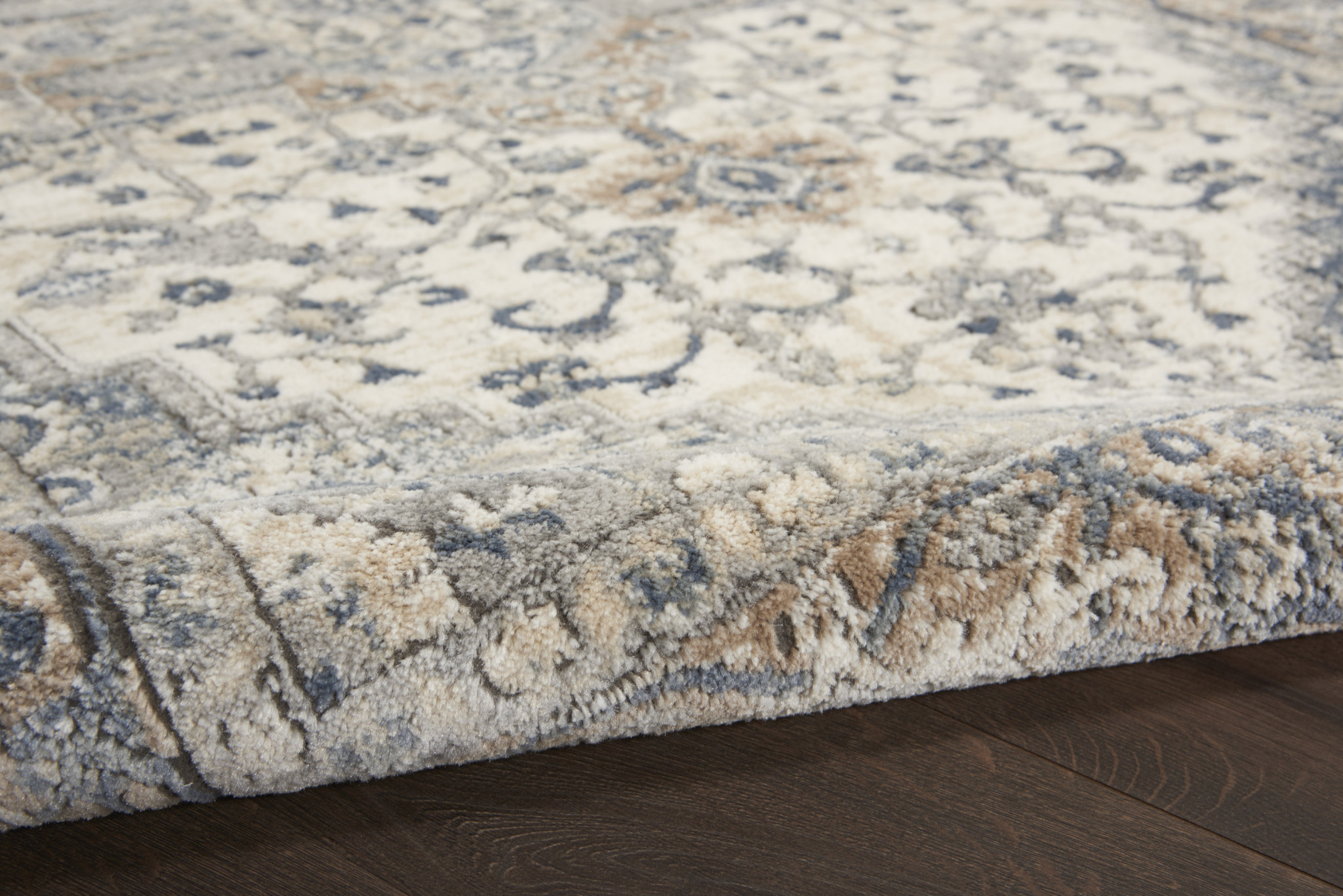 4" X 6" Ivory And Grey Oriental Power Loom Non Skid Area Rug