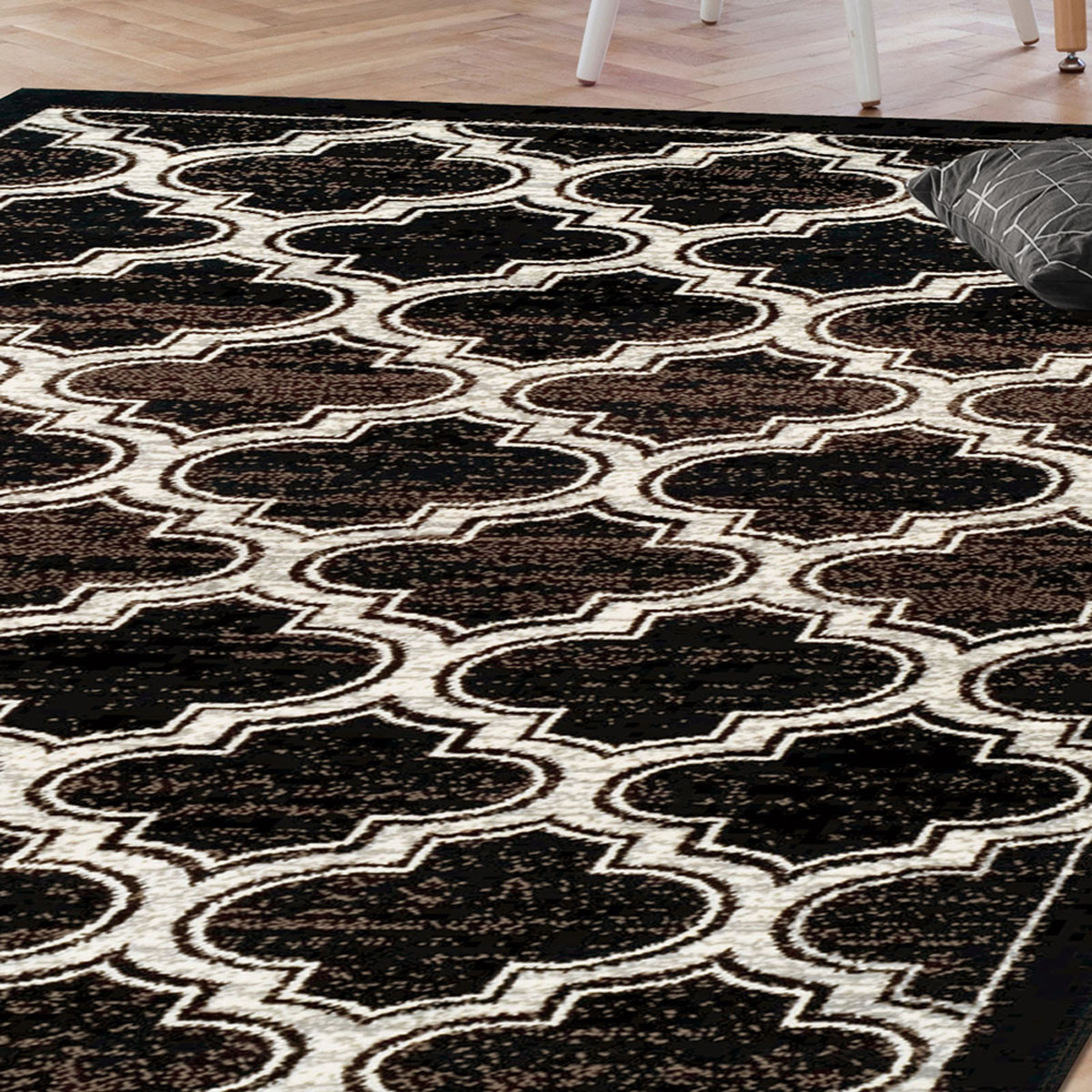 4" X 6" Black Geometric Stain Resistant Area Rug