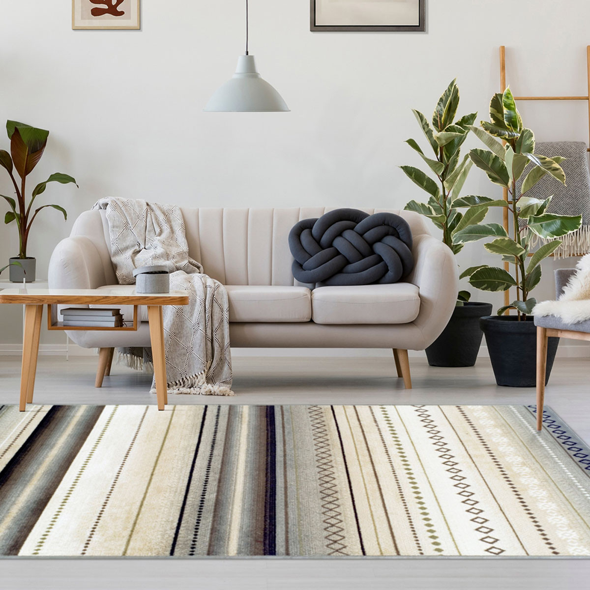 4" X 6" Gray Southwest Geometric Stain Resistant Area Rug