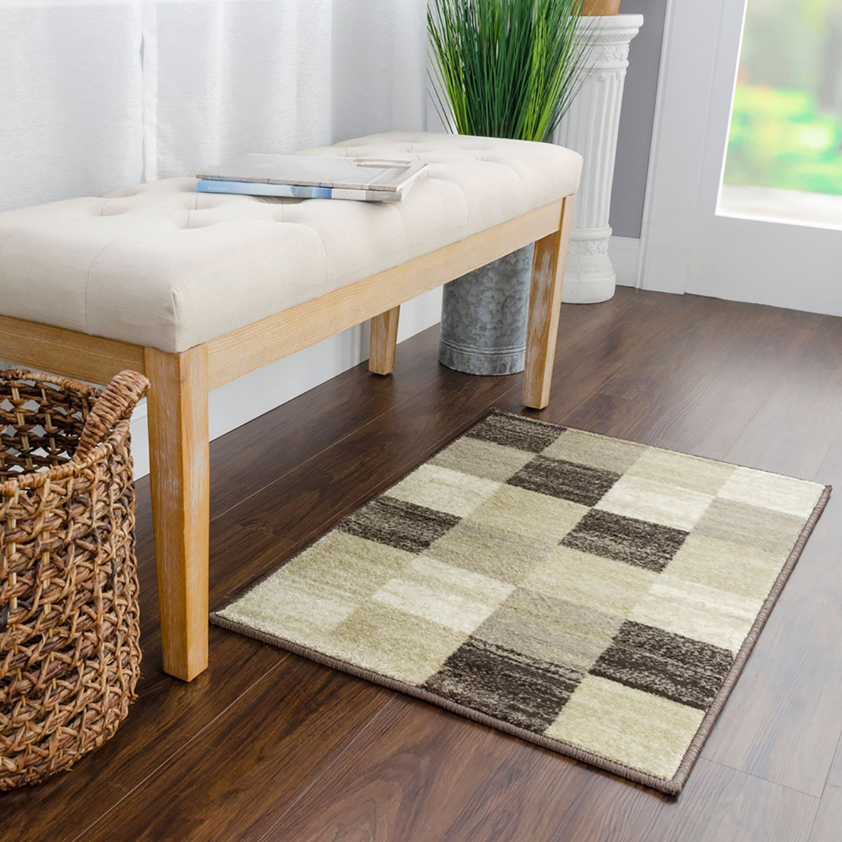 2" X 3" Beige Geometric Power Loom Stain Resistant Area Rug