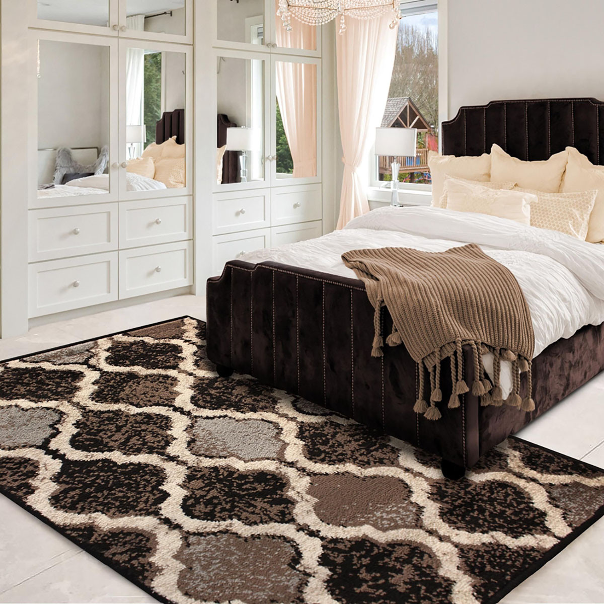 5" X 8" Chocolate Quatrefoil Power Loom Distressed Stain Resistant Area Rug
