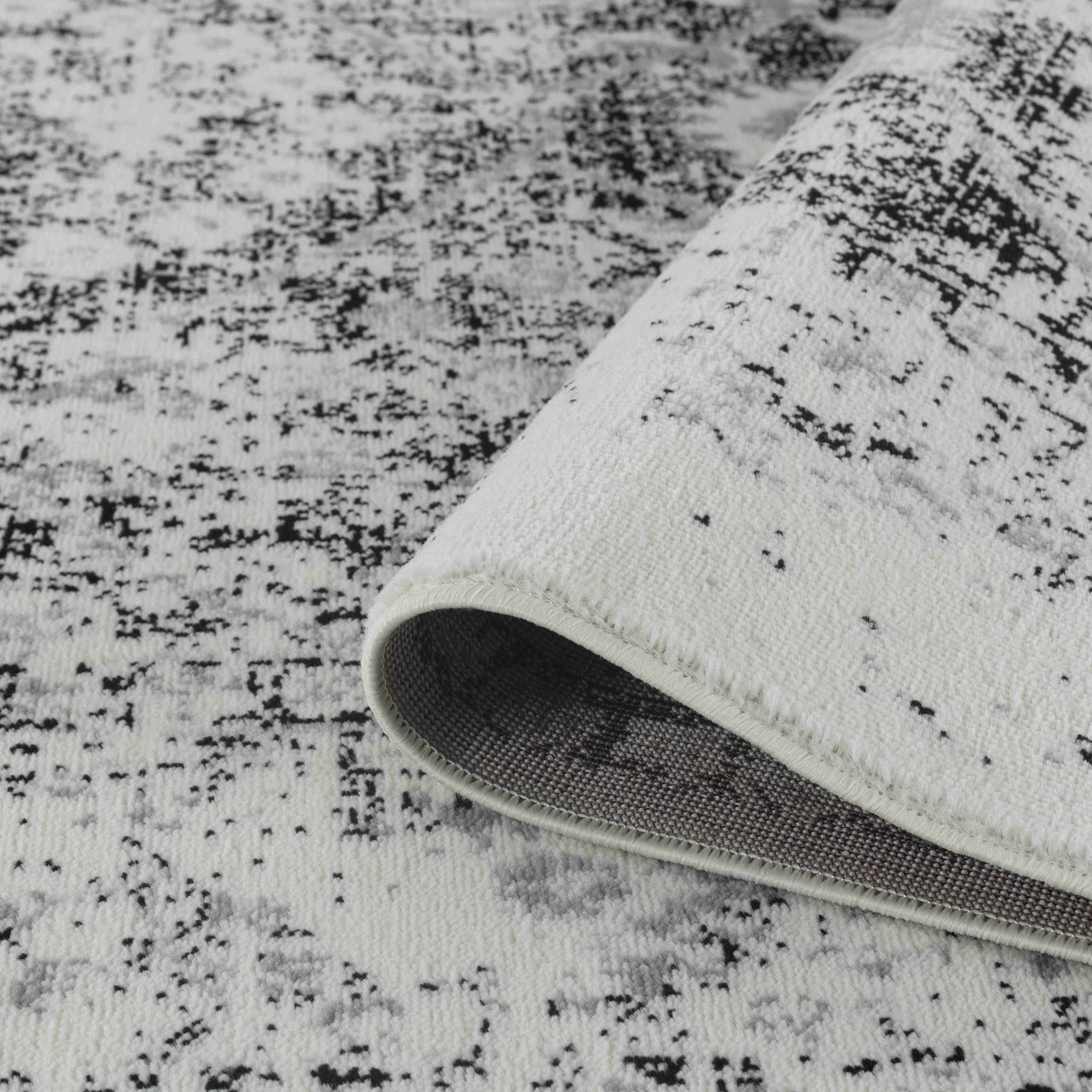 7" X 10" Black Oriental Area Rug