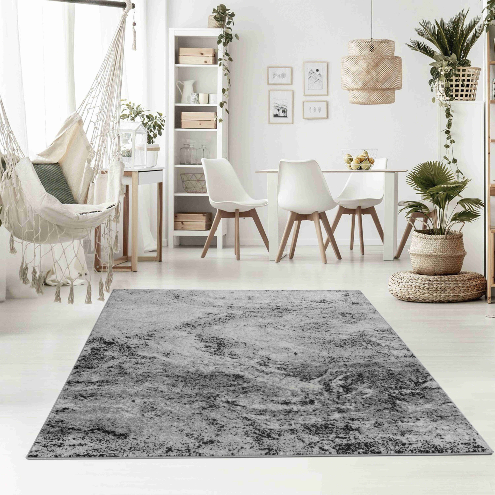 4" X 6" Grey Abstract Area Rug
