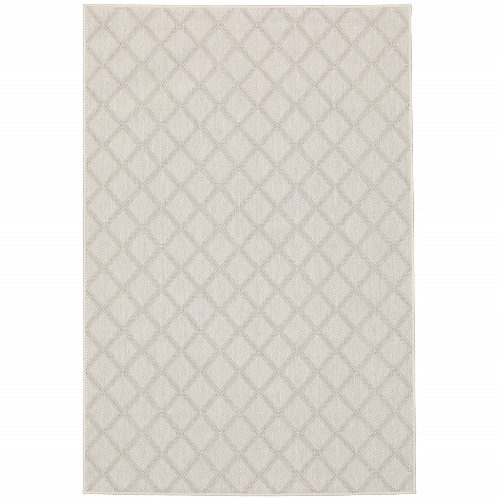 5' X 7' Gray and Ivory Geometric Stain Resistant Indoor Outdoor Area Rug-507783-1