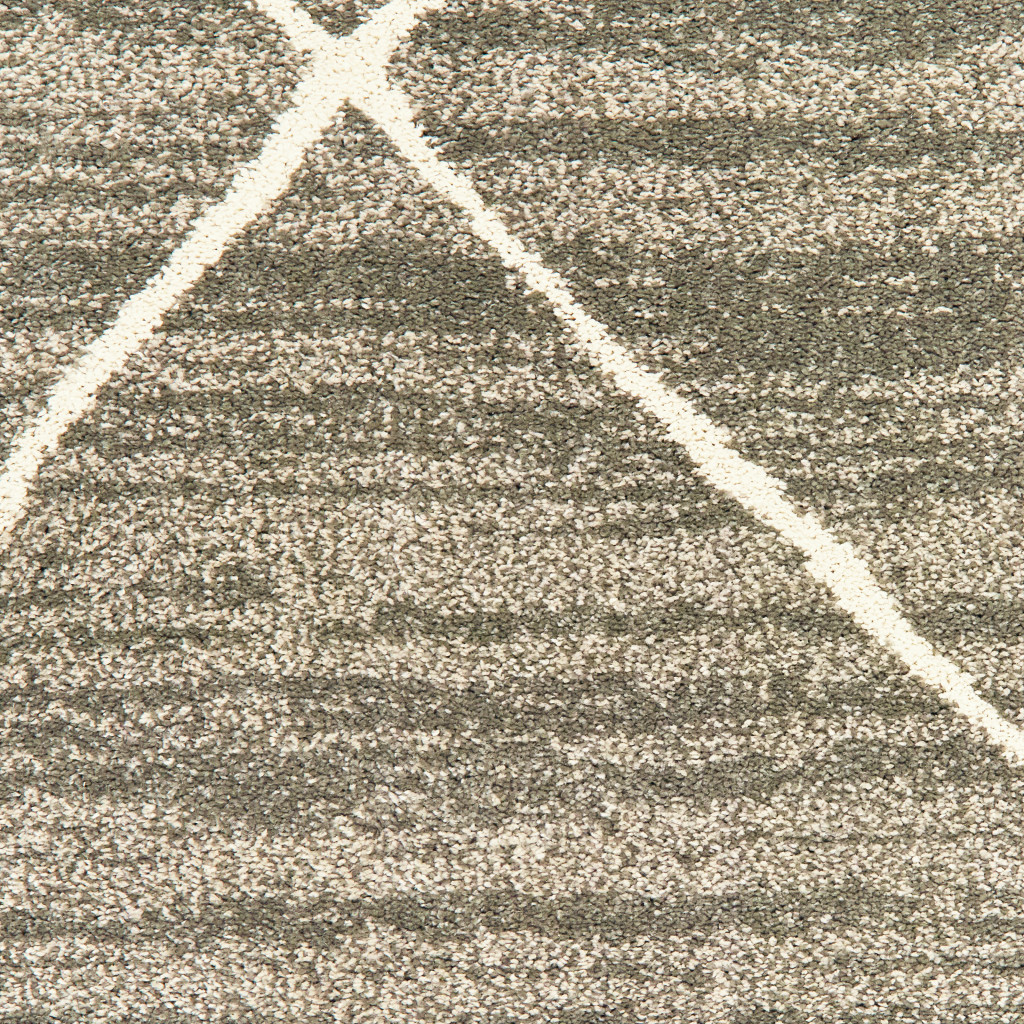 4 X 6 grey And Ivory geometric Power Loom Stain Resistant Area Rug