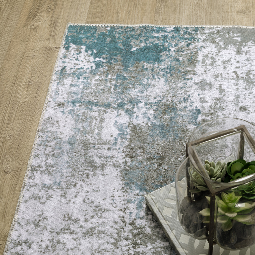 4" X 6" Silver and Gray Abstract Non Skid Area Rug