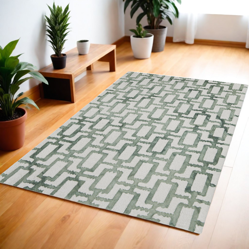 4" X 6" Ivory And Green Wool Geometric Tufted Handmade Area Rug