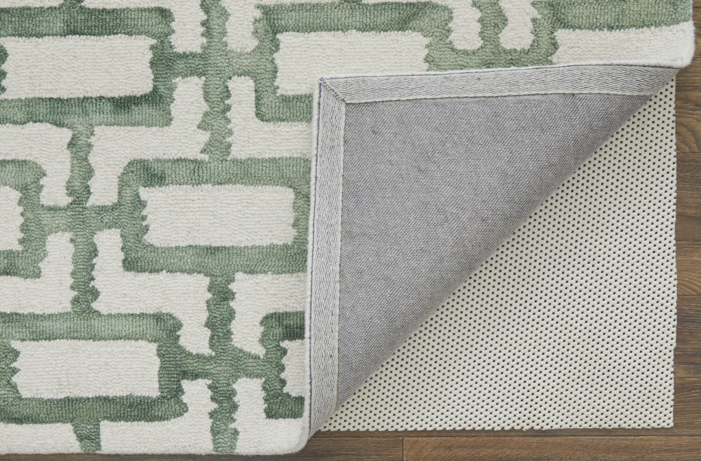 4" X 6" Ivory And Green Wool Geometric Tufted Handmade Area Rug