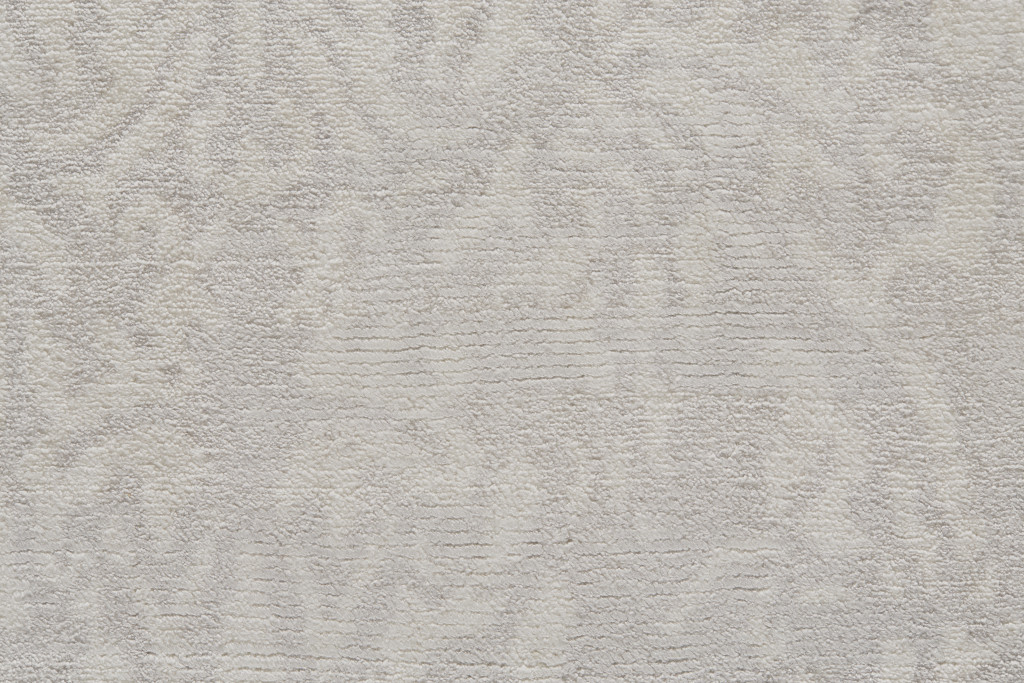 5" X 8" Gray and Ivory Abstract Hand Woven Area Rug