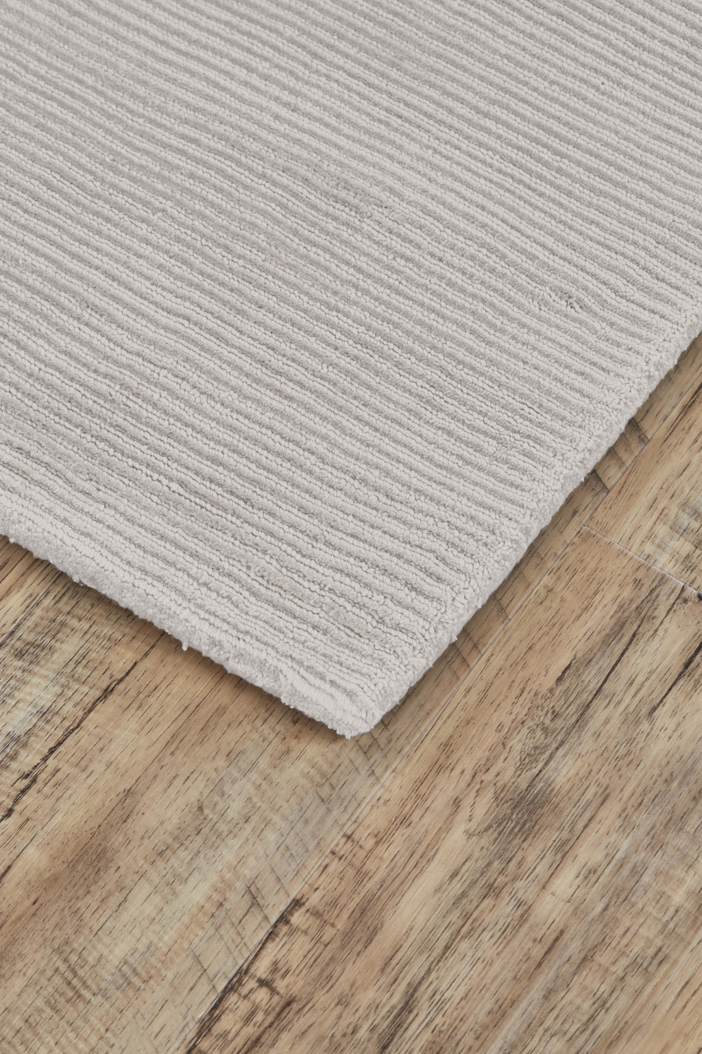 5 X 8 gray And Silver Hand Woven Area Rug