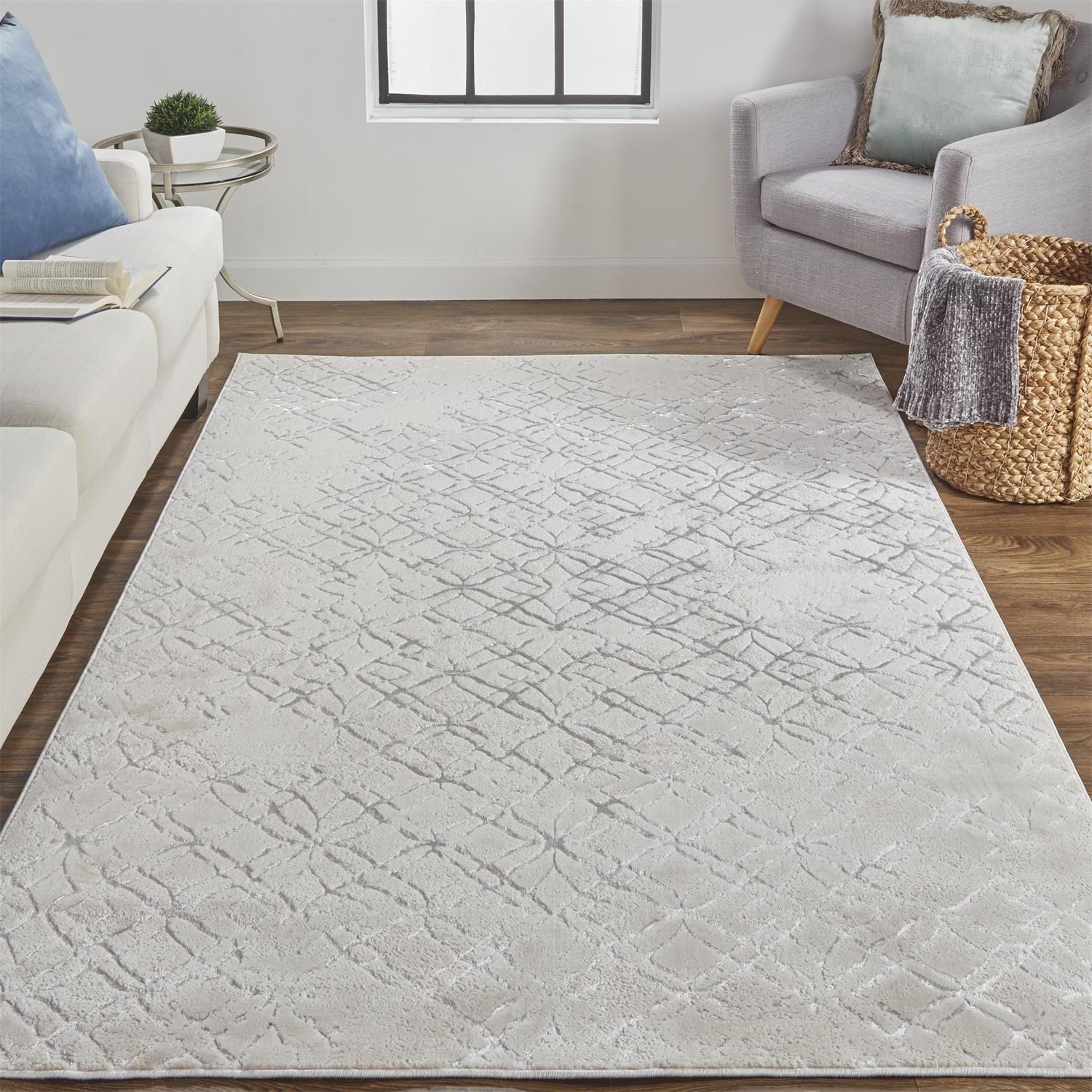 8" X 10" Silver and Gray Abstract Non Skid Area Rug