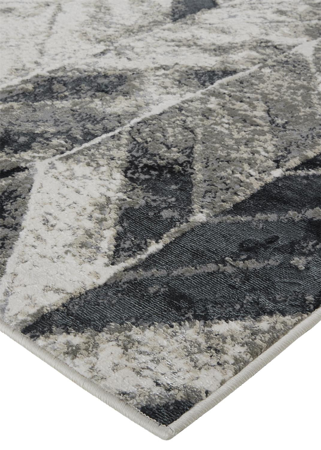 4" X 6" Gray and Black Geometric Non Skid Area Rug