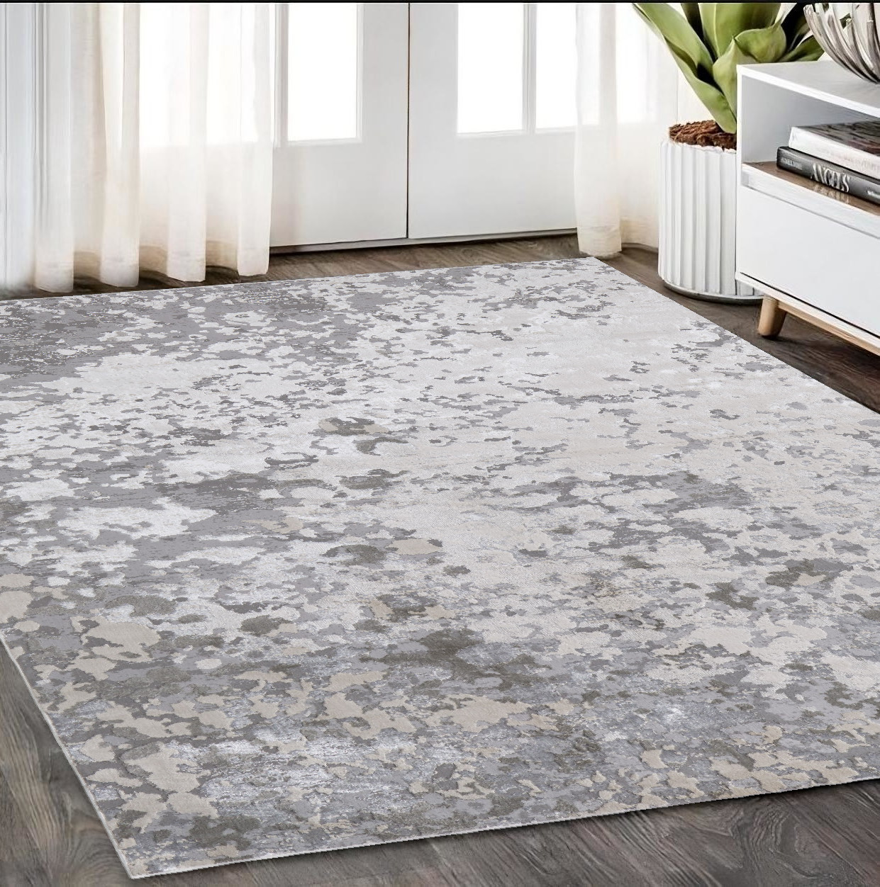 5" X 8" Silver Gray And White Abstract Stain Resistant Area Rug