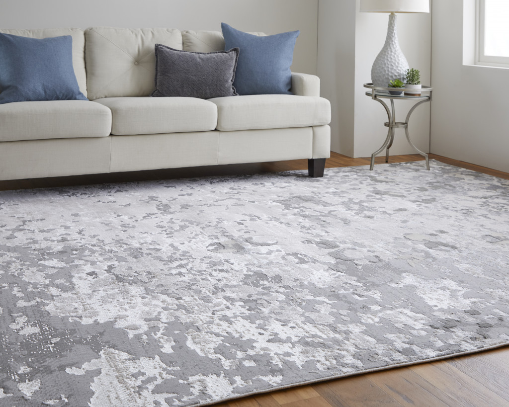 7" X 10" Silver Gray And White Abstract Stain Resistant Area Rug
