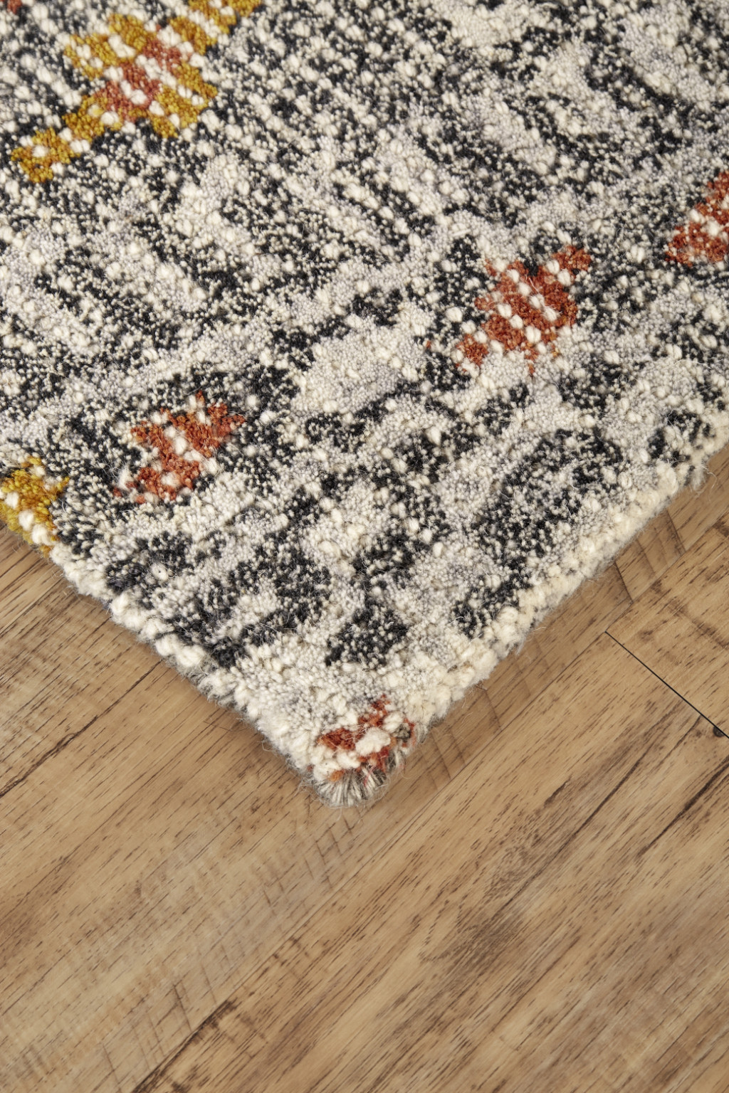 5" X 8" Gray and Ivory Wool Geometric Hand Tufted Area Rug