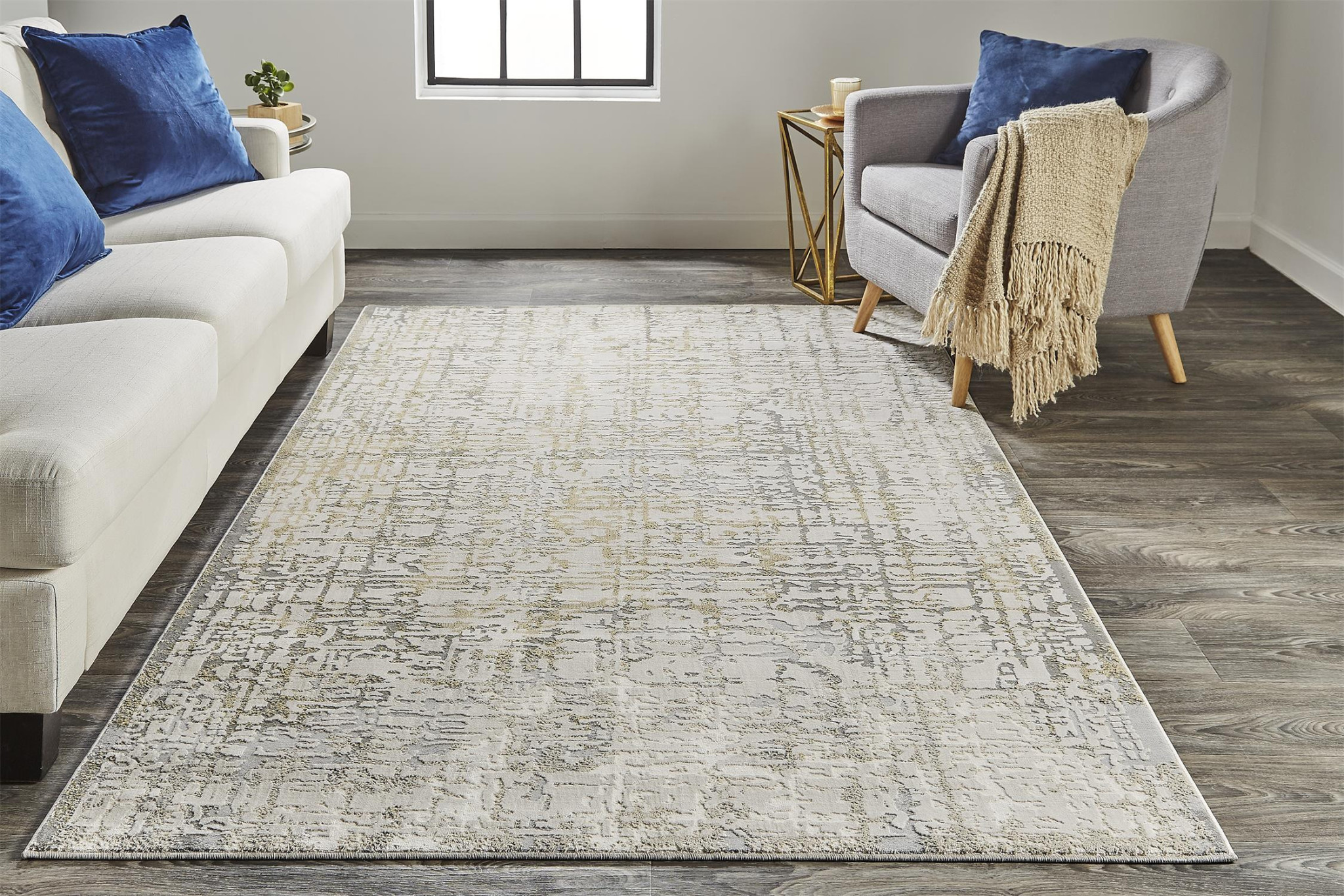 2" X 3" Ivory And Gray Abstract Stain Resistant Area Rug