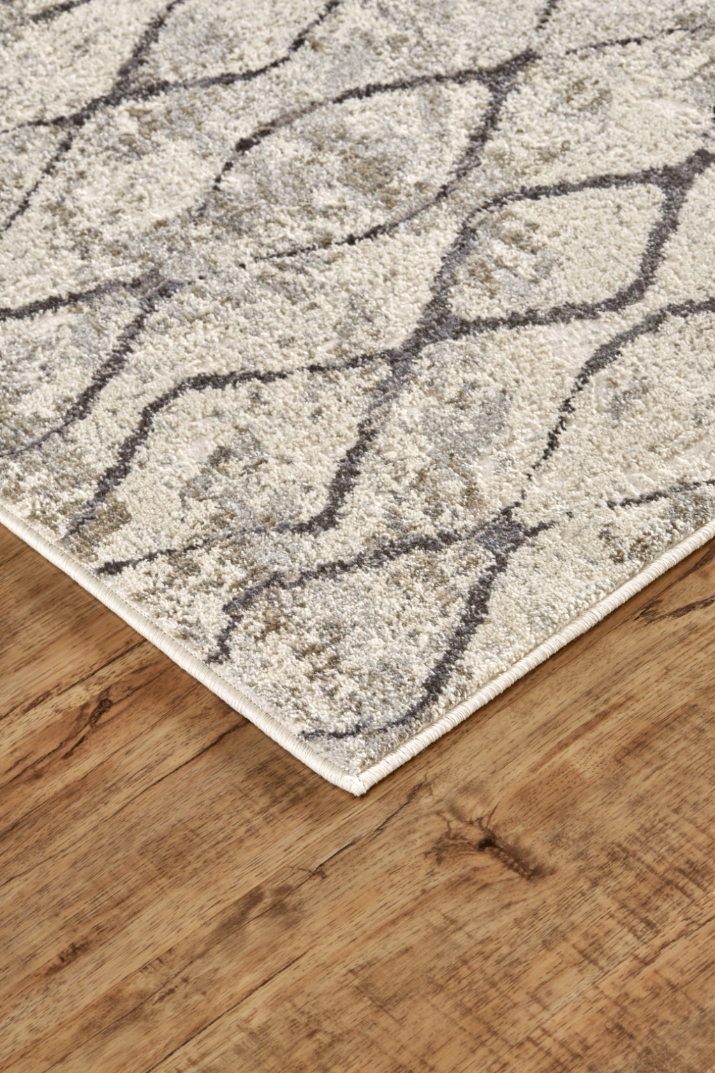 10" X 14" Ivory Gray And Taupe Abstract Stain Resistant Area Rug