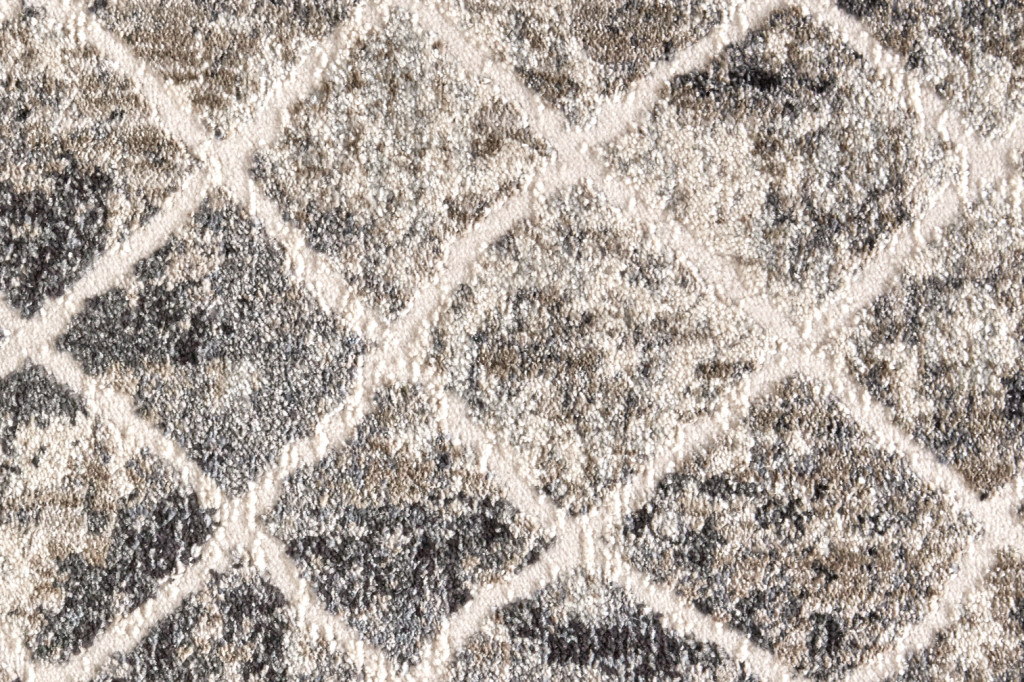 4" X 6" Ivory Gray And Taupe Abstract Stain Resistant Area Rug