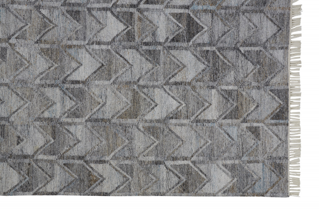 5' X 8' Gray Silver And Taupe Geometric Hand Woven Stain Resistant Area Rug With Fringe-512441-1