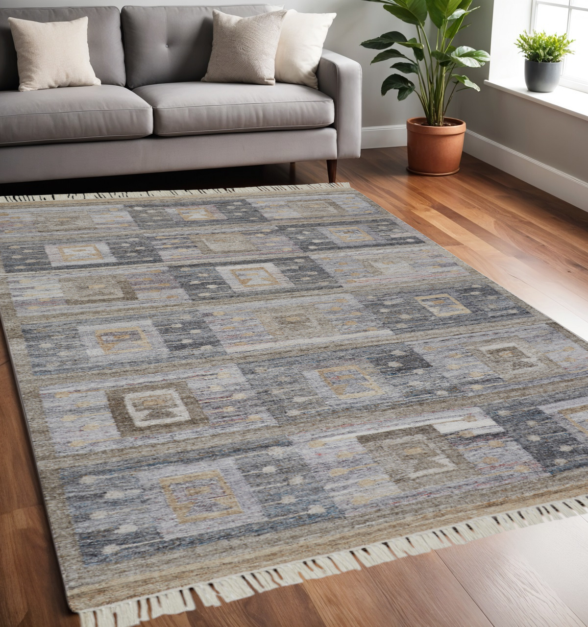 5" X 8" Gray Geometric Hand Woven Area Rug With Fringe