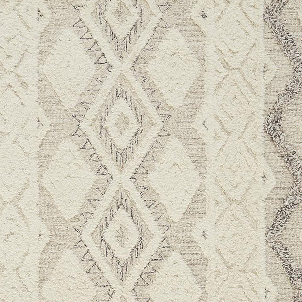 8" X 10" Gray and Ivory Wool Geometric Hand Tufted Area Rug