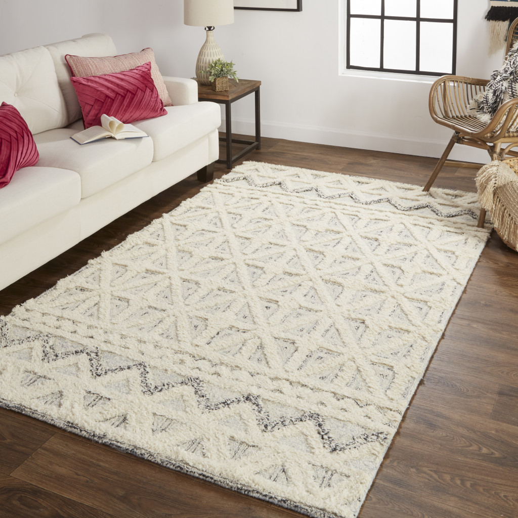 5" X 8" Ivory And Black Wool Geometric Tufted Handmade Stain Resistant Area Rug