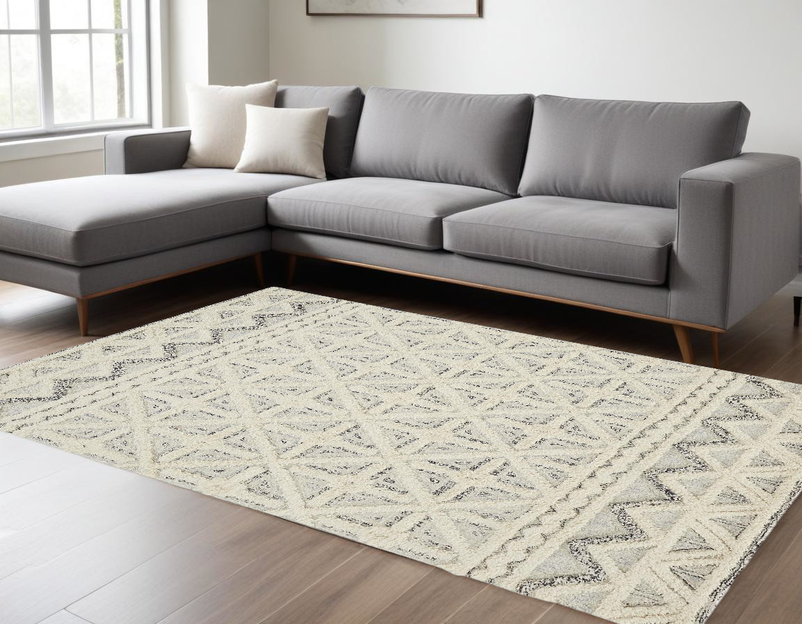 8" X 10" Ivory And Black Wool Geometric Tufted Handmade Stain Resistant Area Rug