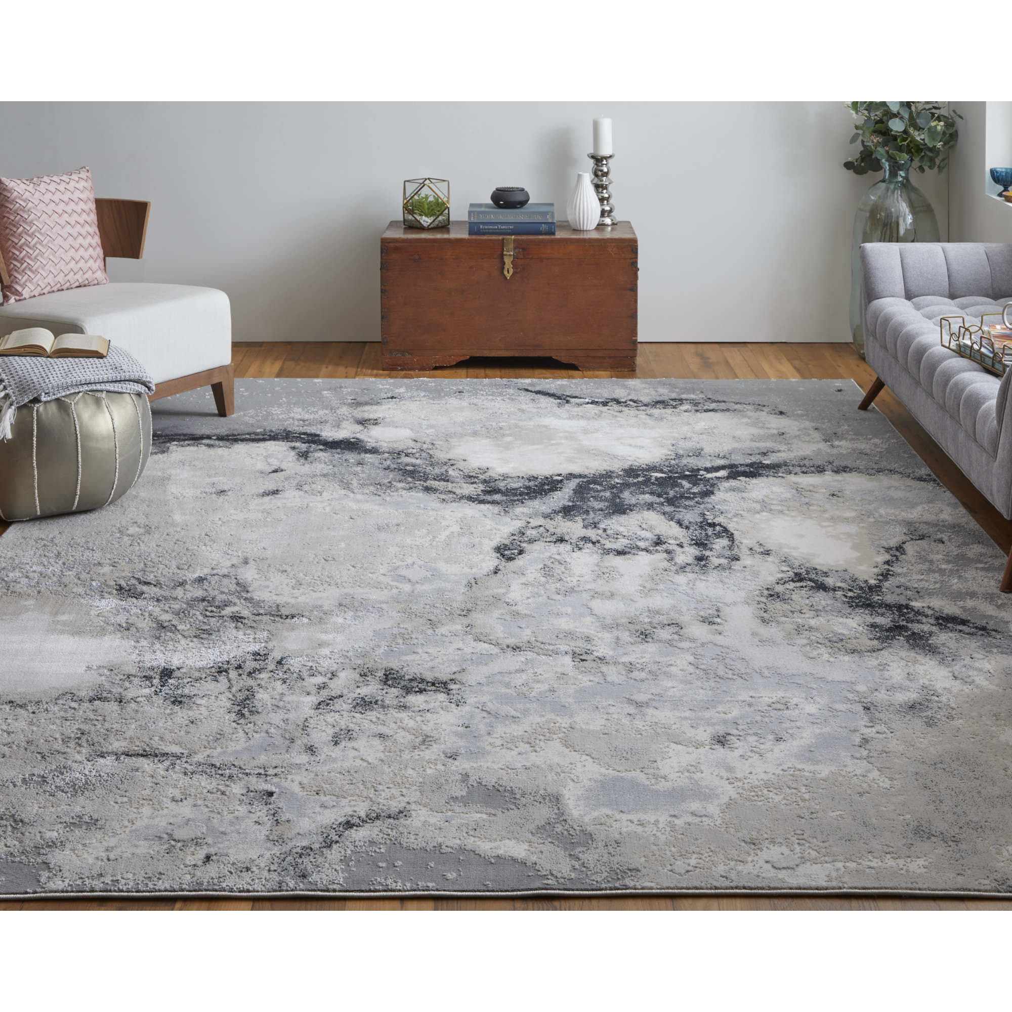 7" X 10" Gray Abstract Area Rug