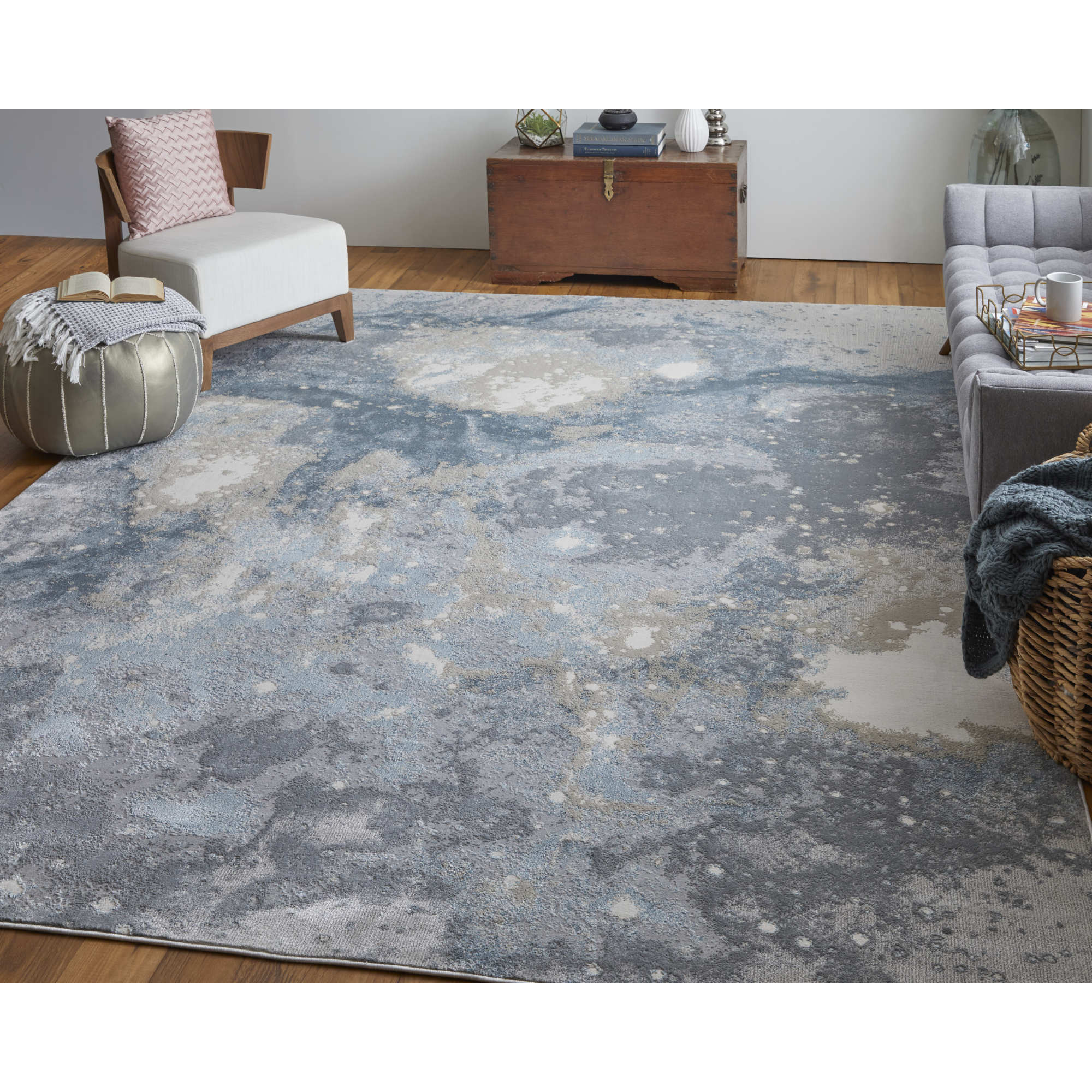 7" X 10" Blue Abstract Area Rug