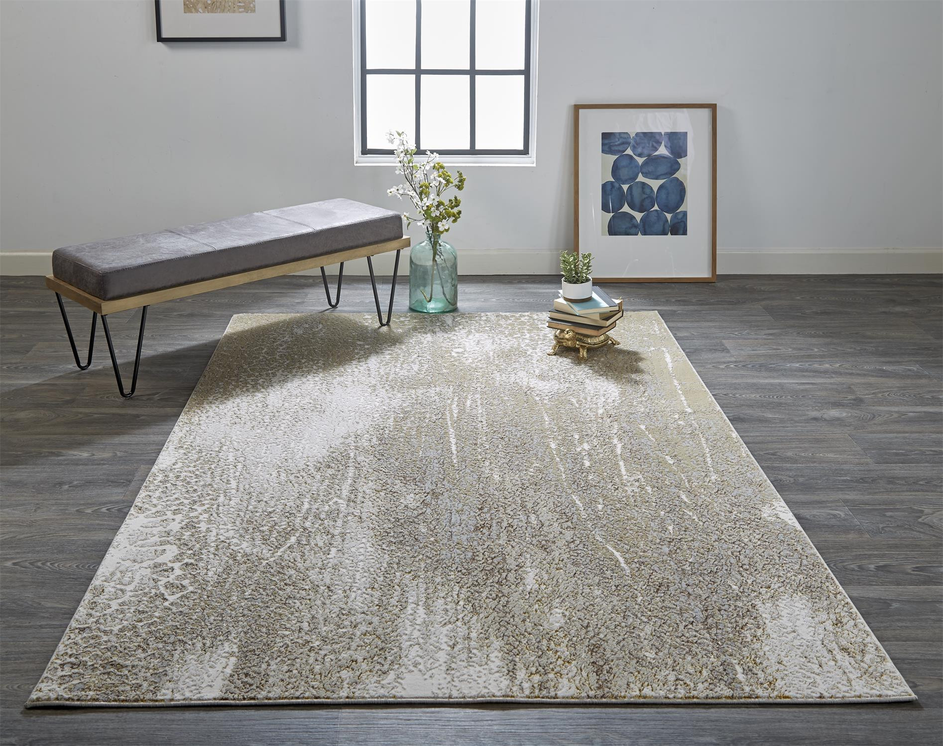 4" X 6" Gray and Ivory Abstract Non Skid Area Rug