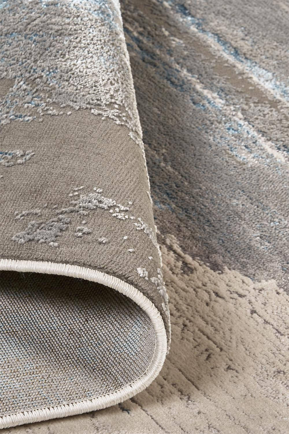 4" X 6" Gray and Ivory Abstract Non Skid Area Rug