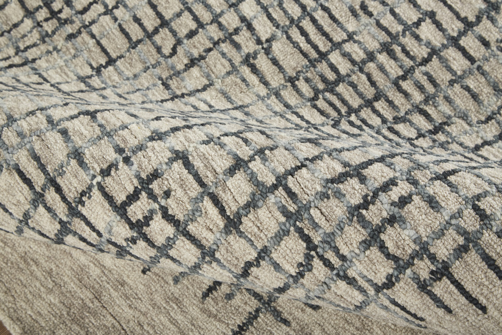 8" X 10" Gray and Black Wool Plaid Hand Tufted Area Rug