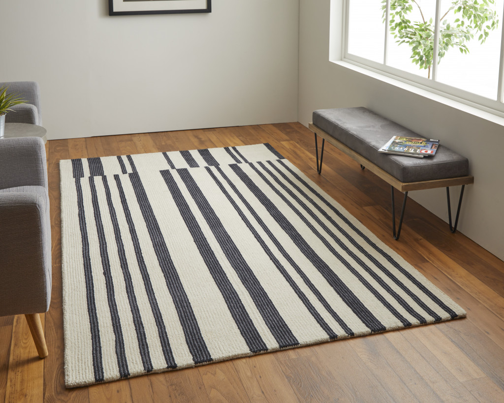 4" X 6" Ivory and Black Wool Abstract Hand Tufted Area Rug